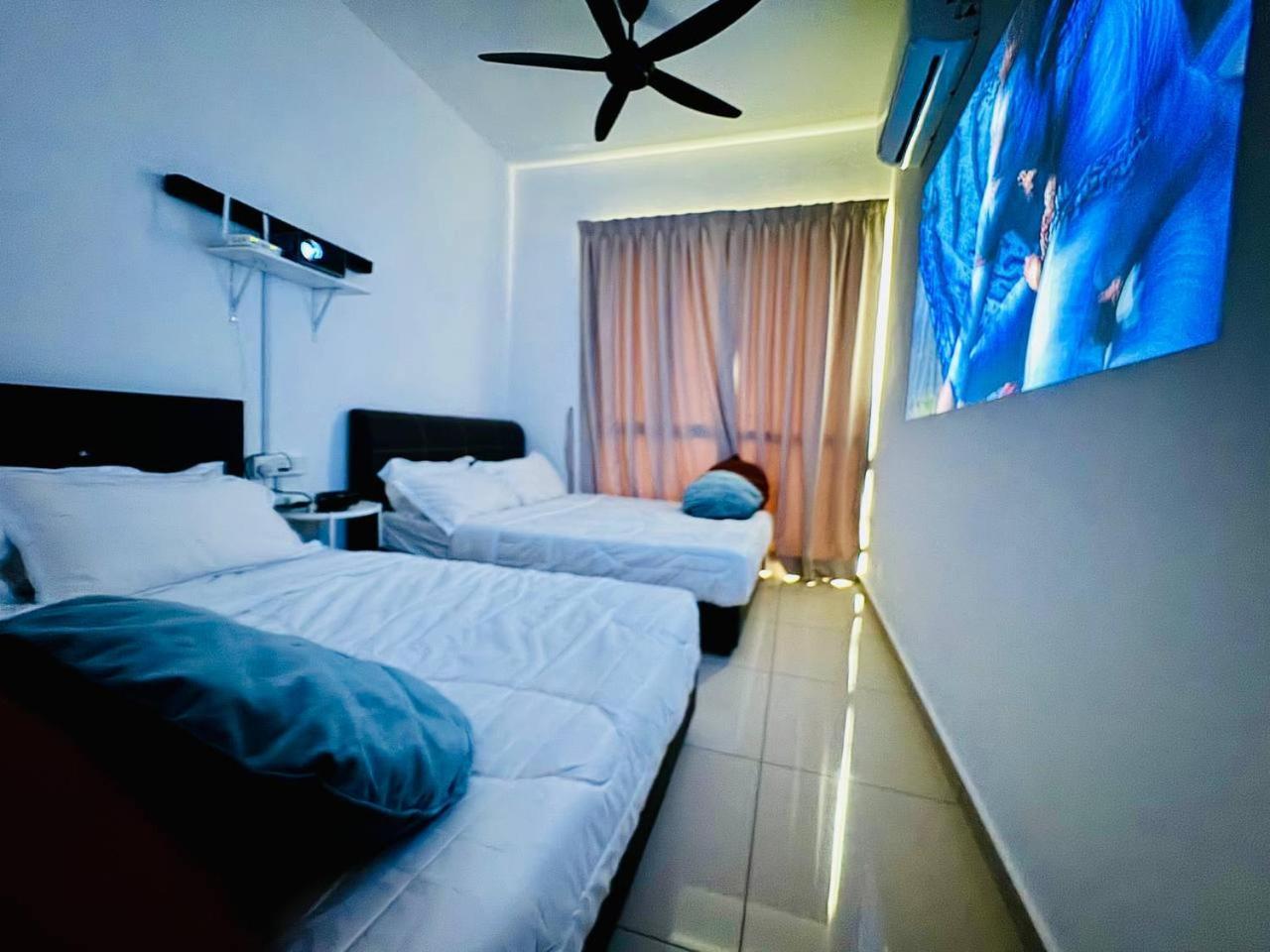 Luxury Family Fun - Infinity Pool, Ps5, Private-cinema With Balcony M1 Apartment