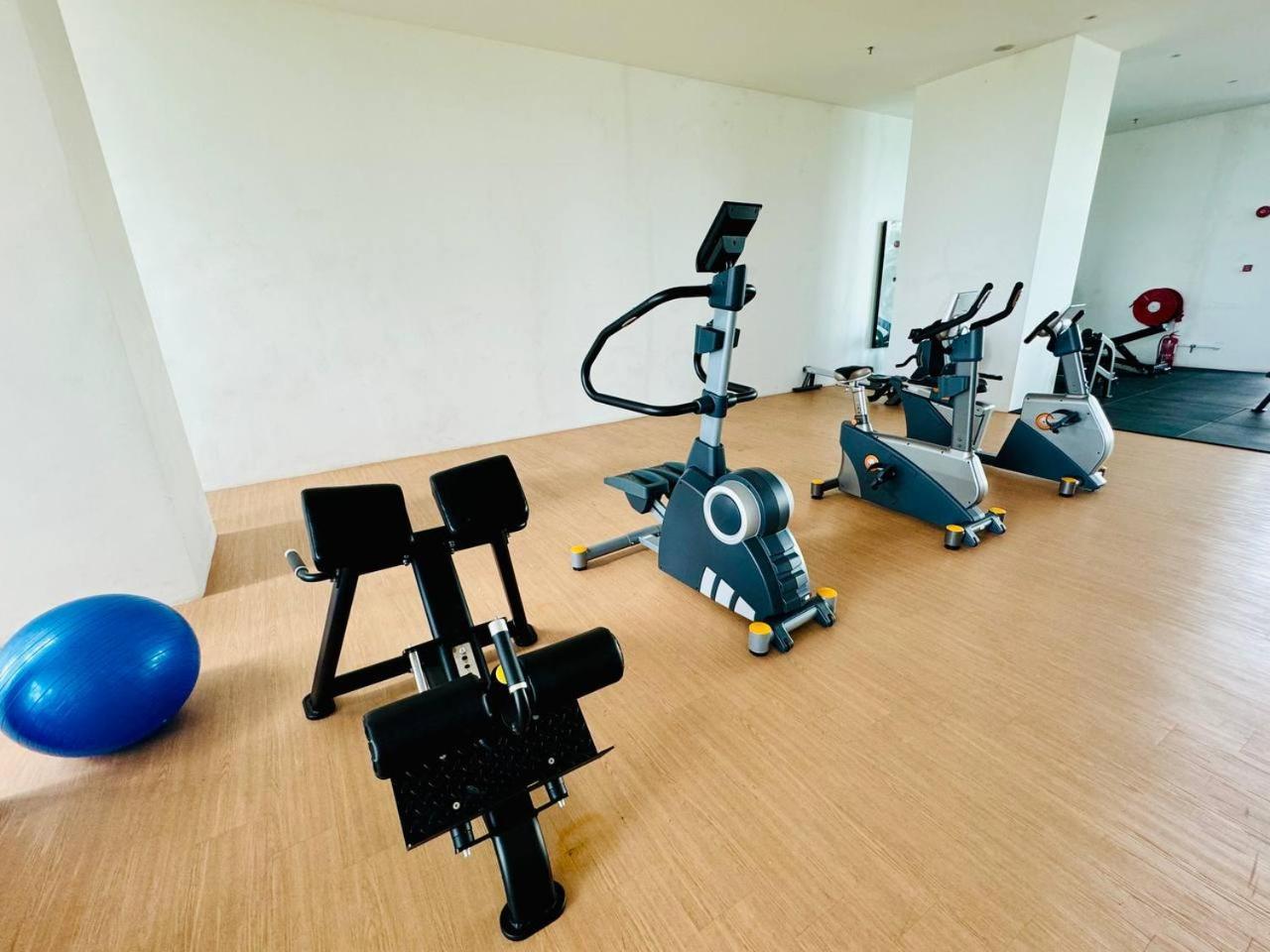 Apartment Luxury Family Fun - Infinity Pool, Ps5, Private-cinema With Balcony M1 *