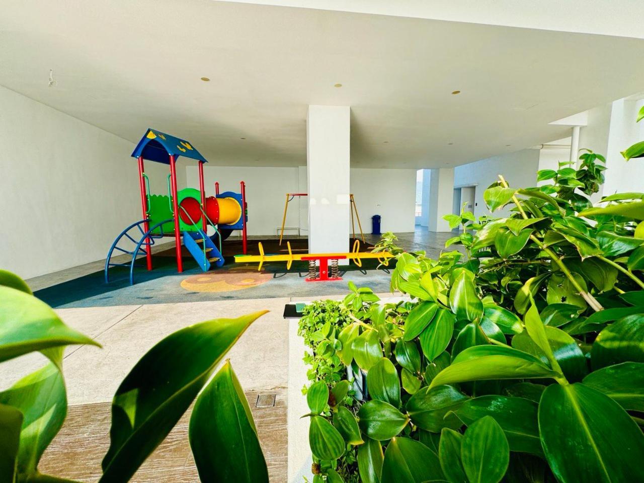 Luxury Family Fun - Infinity Pool, Ps5, Private-cinema With Balcony M1 Bukit Mertajam
