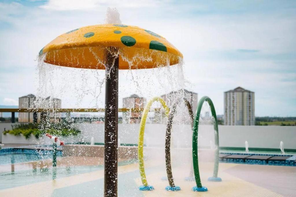 Apartment Luxury Family Fun - Infinity Pool, Ps5, Private-cinema With Balcony M1 Bukit Mertajam